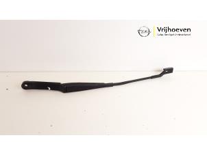 Used Front wiper arm Opel Meriva 1.3 CDTI 16V Price € 15,00 Margin scheme offered by Autodemontage Vrijhoeven B.V.