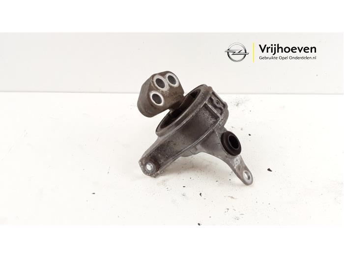 Used Engine mount Opel Meriva (B) 1.7 CDTI 16V Price € 40,00 Margin scheme offered by Autodemontage Vrijhoeven B.V.