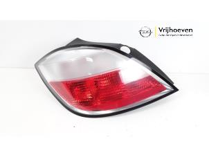 Used Taillight, left Opel Astra H (L48) 1.6 16V Twinport Price € 30,00 Margin scheme offered by Autodemontage Vrijhoeven B.V.