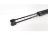 Set of tailgate gas struts from a Opel Astra H (L48) 1.6 16V Twinport 2006