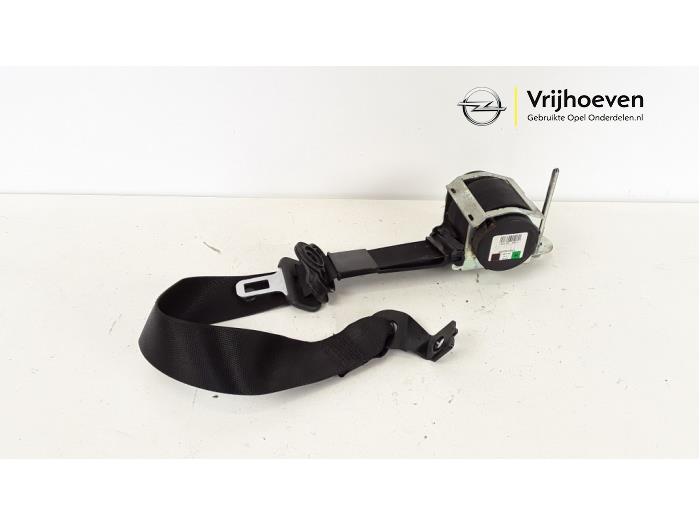 Front seatbelt, right from a Opel Astra H (L48) 1.6 16V Twinport 2006