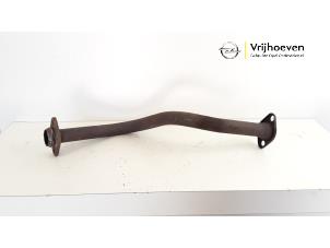 Usados Tubo delantero escape Opel Agila (B) 1.2 16V Precio € 15,00 Norma de margen ofrecido por Autodemontage Vrijhoeven B.V.