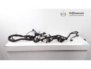 Usados Mazo de cables compartimento motor Opel Meriva 1.4 Turbo 16V ecoFLEX Precio € 200,00 Norma de margen ofrecido por Autodemontage Vrijhoeven B.V.