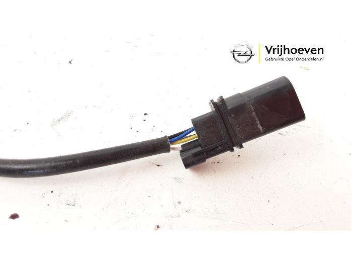 Lambda probe from a Opel Corsa E 1.3 CDTi 16V ecoFLEX 2016