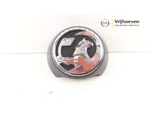Gebrauchte Schalter Heckklappe Opel Karl 1.0 12V Preis € 20,00 Margenregelung angeboten von Autodemontage Vrijhoeven B.V.