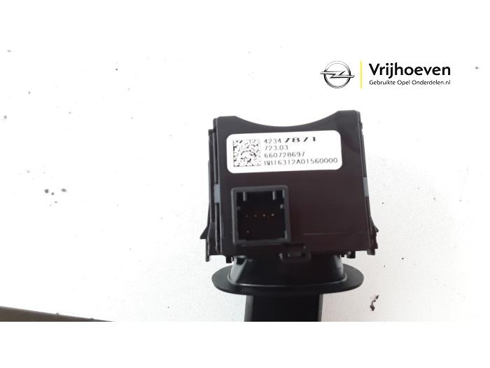 Wiper switch from a Opel Karl 1.0 ecoFLEX 12V 2017