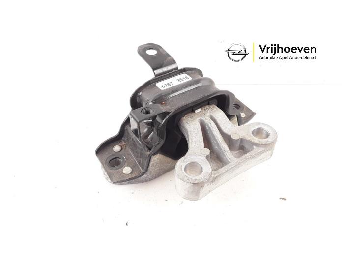 Used Engine mount Opel Karl 1.0 12V Price € 20,00 Margin scheme offered by Autodemontage Vrijhoeven B.V.