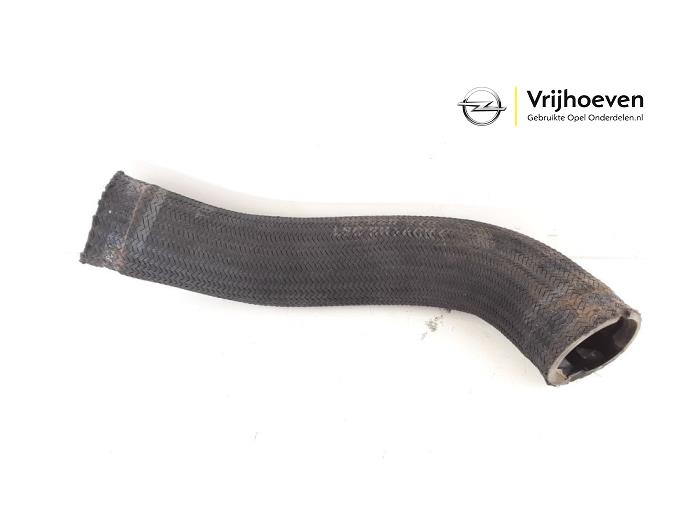 Usagé Tuyau intercooler Opel Antara 2.0 CDTi 16V 4x4 Prix € 30,00 Règlement à la marge proposé par Autodemontage Vrijhoeven B.V.
