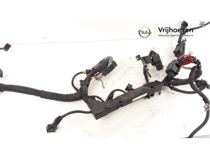 Wiring harness engine room from a Opel Corsa D 1.6i OPC 16V Turbo Ecotec 2012