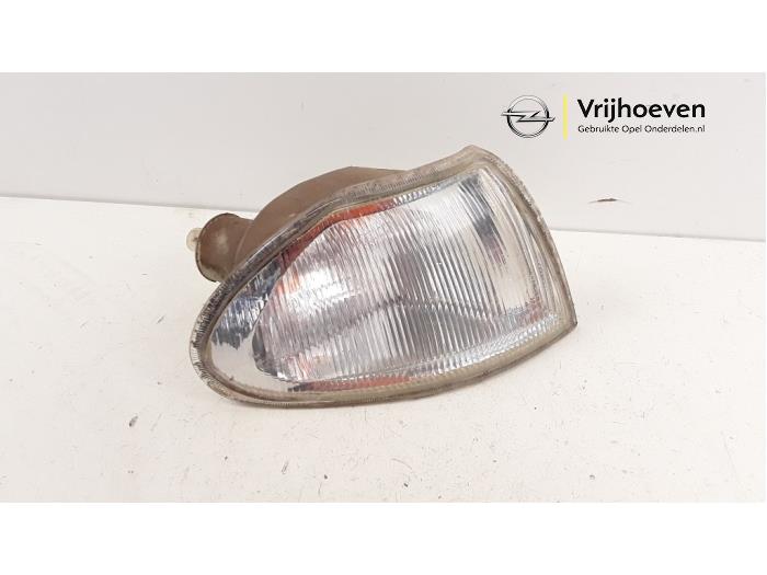 Indicator, right from a Opel Astra F (53/54/58/59) 1.6i 1997