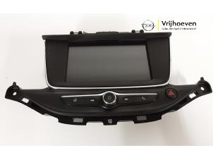 Usados Controlador de pantalla multimedia Opel Astra K 1.4 Turbo 16V Precio € 200,00 Norma de margen ofrecido por Autodemontage Vrijhoeven B.V.