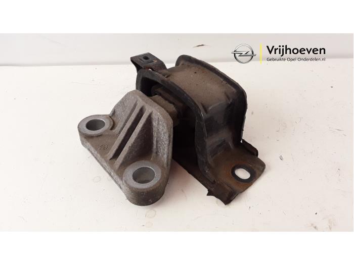Engine mount from a Opel Adam 1.2 16V 2014