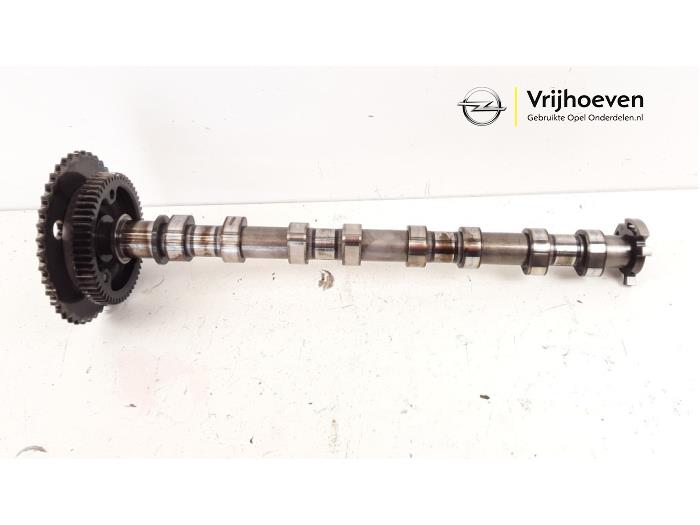 Camshaft from a Opel Astra K Sports Tourer 1.6 CDTI 110 16V 2018