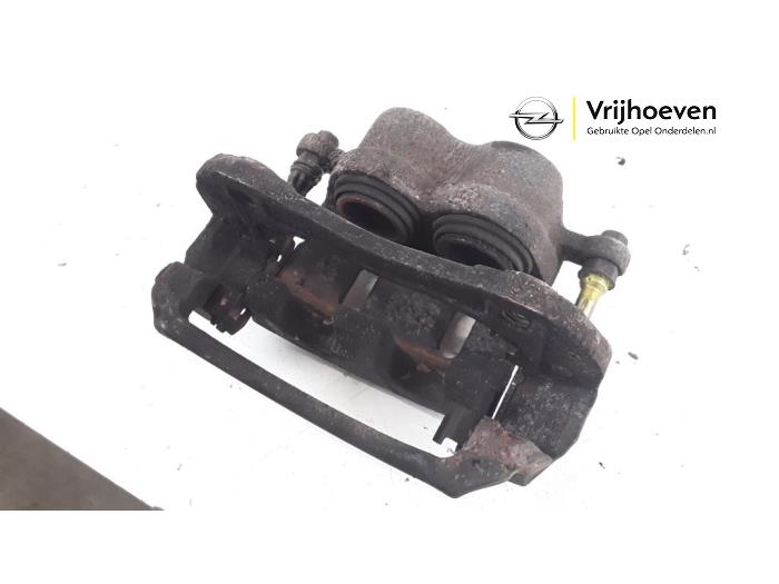 Front brake calliper, right from a Vauxhall Antara 2.2 CDTI 16V 4x2 2014