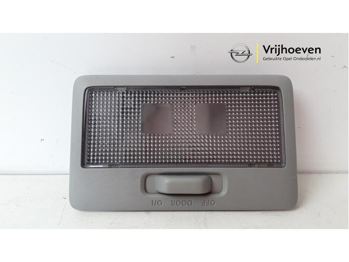Begagnade Innerbelysning, fram Opel Agila (B) 1.0 12V Pris € 10,00 Marginaltabell erbjuds av Autodemontage Vrijhoeven B.V.