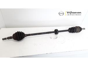 Used Front drive shaft, right Opel Astra G (F08/48) 1.6 Price € 25,00 Margin scheme offered by Autodemontage Vrijhoeven B.V.