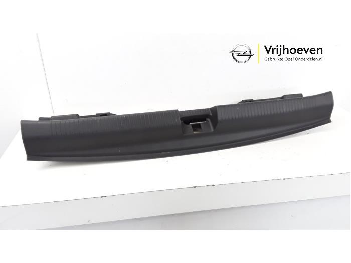 Luggage compartment trim from a Vauxhall Crossland X/Crossland 1.2 Turbo 12V 2017