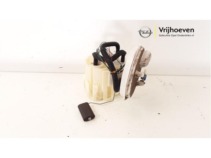 Electric fuel pump from a Opel Meriva 1.6 16V 2010