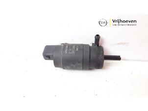 Used Windscreen washer pump Opel Tigra Twin Top 1.8 16V Price € 15,00 Margin scheme offered by Autodemontage Vrijhoeven B.V.
