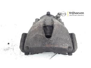 Used Front brake calliper, left Opel Zafira (F75) 1.8 16V Price € 40,00 Margin scheme offered by Autodemontage Vrijhoeven B.V.