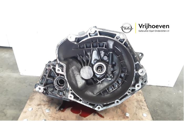 Gearbox Opel Corsa B 1.2i 16V - F13C374 X12XE F13