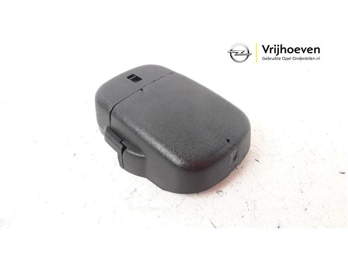Begagnade Regnsensor Opel Mokka X 1.4 Turbo 16V Pris € 20,00 Marginaltabell erbjuds av Autodemontage Vrijhoeven B.V.