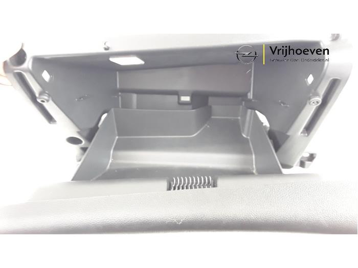 Glovebox from a Opel Astra J Sports Tourer (PD8/PE8/PF8) 1.4 Turbo 16V 2014