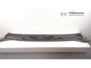 Used Cowl top grille Opel Astra J Sports Tourer (PD8/PE8/PF8) 1.4 Turbo 16V Price € 25,00 Margin scheme offered by Autodemontage Vrijhoeven B.V.