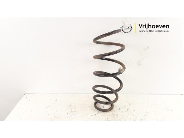 Front spring screw from a Opel Astra J Sports Tourer (PD8/PE8/PF8) 1.4 Turbo 16V 2014