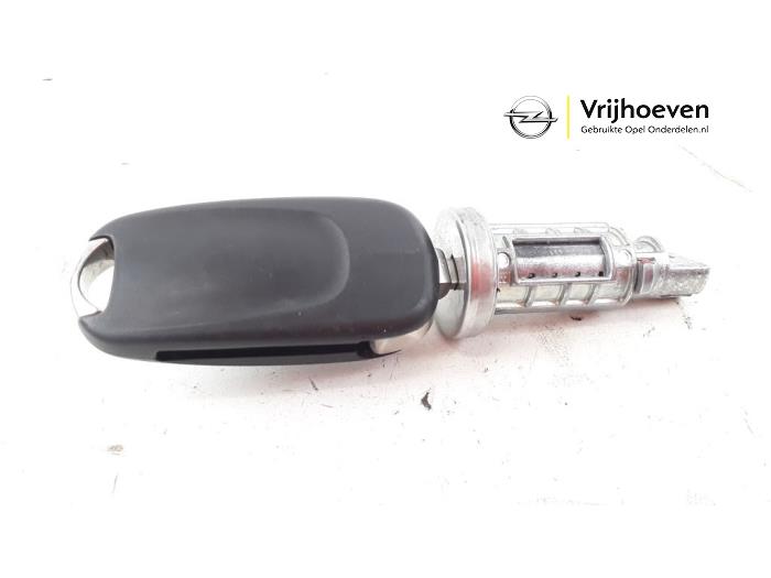 Zündschloss + Schlüssel Opel Adam Hatchback 1.4 (A14XEL) 2013 (13383062,  13500157, 13364320) gebraucht