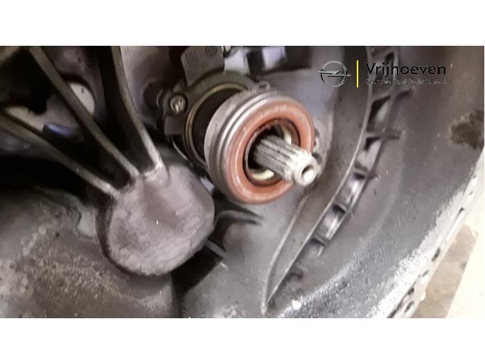 Gearbox Opel Meriva 1.6 16V - 55350654 Z16XE F17