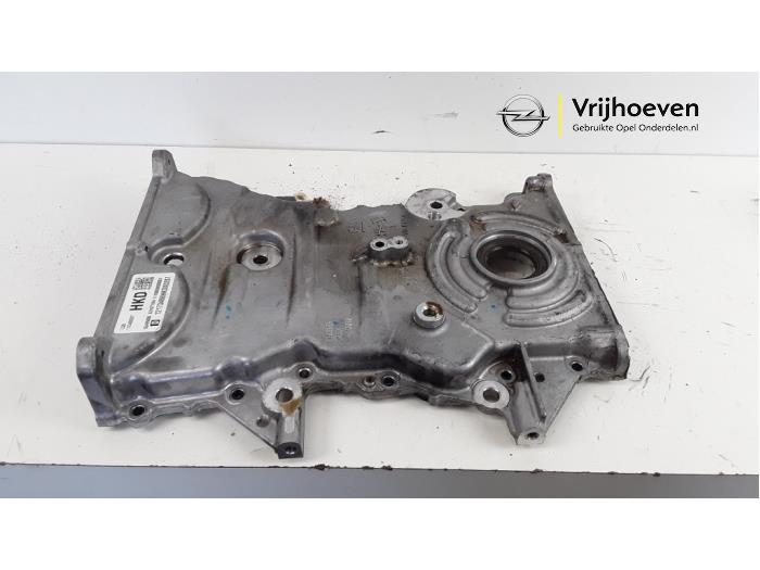 Usagé Couvercle de distribution Opel Karl 1.0 12V Prix € 40,00 Règlement à la marge proposé par Autodemontage Vrijhoeven B.V.