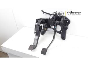Used Set of pedals Opel Karl 1.0 12V Price € 75,00 Margin scheme offered by Autodemontage Vrijhoeven B.V.