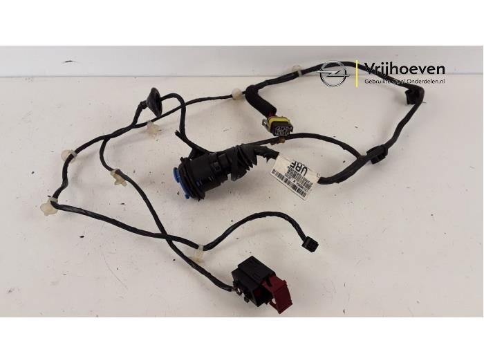 Wiring harness from a Opel Astra 2010