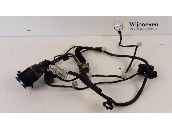 Begagnade Kablage Opel Astra H SW (L35) 1.6 16V Twinport Pris € 25,00 Marginaltabell erbjuds av Autodemontage Vrijhoeven B.V.