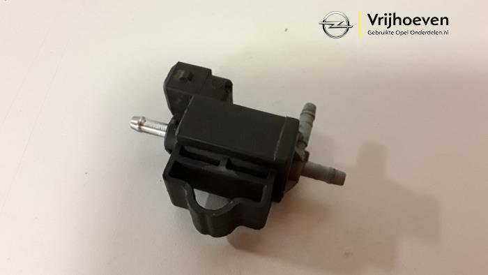 Usagé Régulateur pression turbo Opel Astra J (PC6/PD6/PE6/PF6) 1.6 Turbo 16V Prix € 25,00 Règlement à la marge proposé par Autodemontage Vrijhoeven B.V.