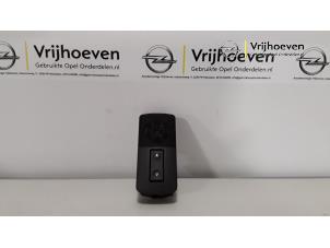 Usados Interruptor de ventanilla eléctrica Opel Vectra Precio € 10,00 Norma de margen ofrecido por Autodemontage Vrijhoeven B.V.