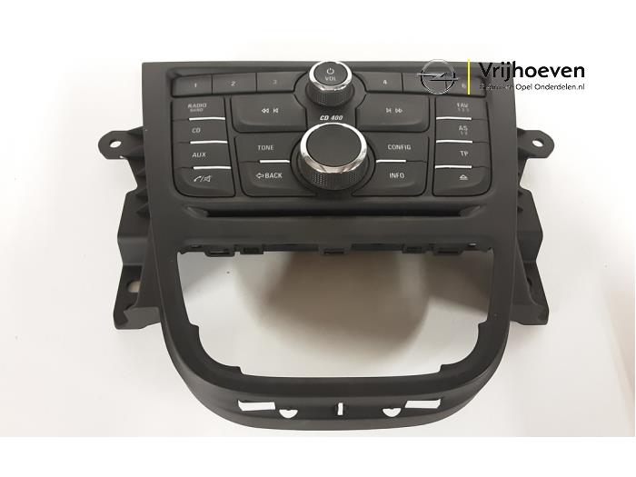 Używane Panel obslugi radia Opel Mokka/Mokka X 1.6 16V EcoFlex 4x2 Cena € 40,00 Procedura marży oferowane przez Autodemontage Vrijhoeven B.V.