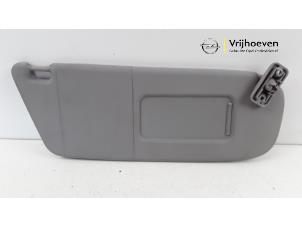Usados Visera Opel Meriva 1.8 16V Precio € 15,00 Norma de margen ofrecido por Autodemontage Vrijhoeven B.V.