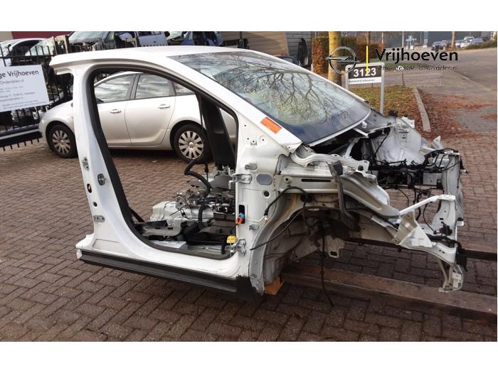 Front right bodywork corner from a Opel Crossland/Crossland X 1.2 12V Euro 6 2018