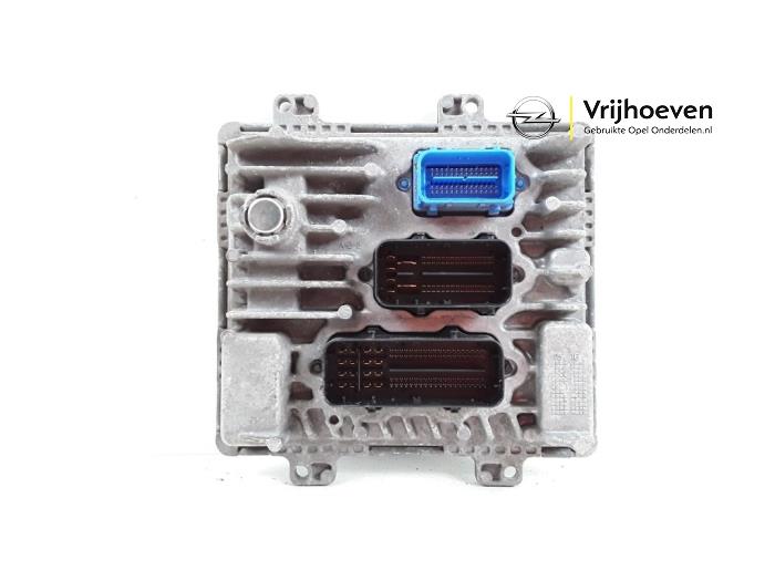 Used Engine management computer Opel Corsa E 1.3 CDTi 16V ecoFLEX Price € 100,00 Margin scheme offered by Autodemontage Vrijhoeven B.V.