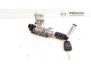 Used Ignition lock + key Opel Adam 1.2 16V Price € 60,00 Margin scheme offered by Autodemontage Vrijhoeven B.V.