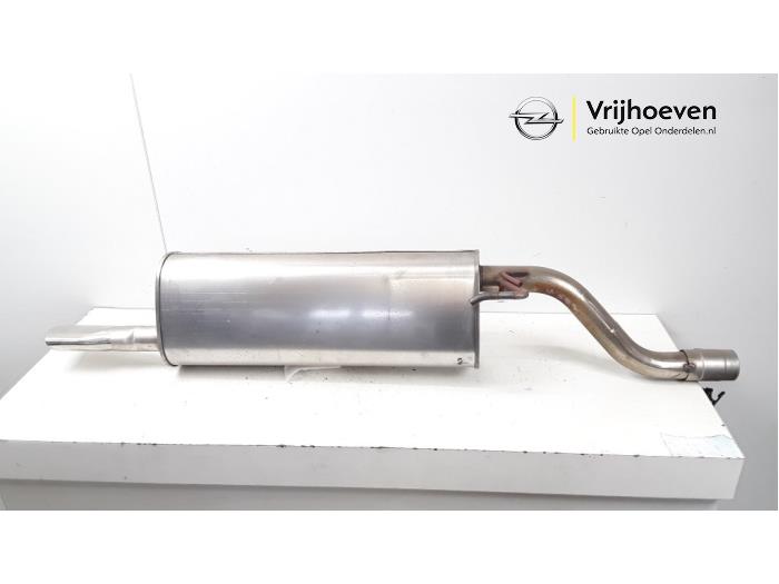 Echappement silencieux arrière d'un Opel Corsa E 1.4 16V 2019