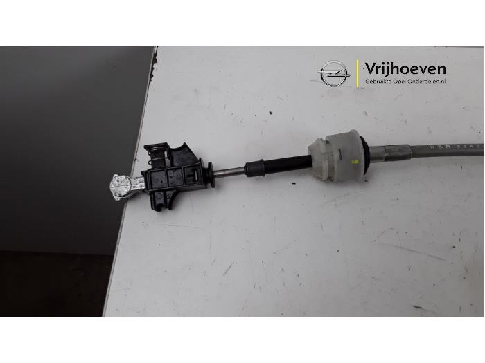 Schaltkabel Getriebe van een Opel Corsa E 1.4 16V 2019