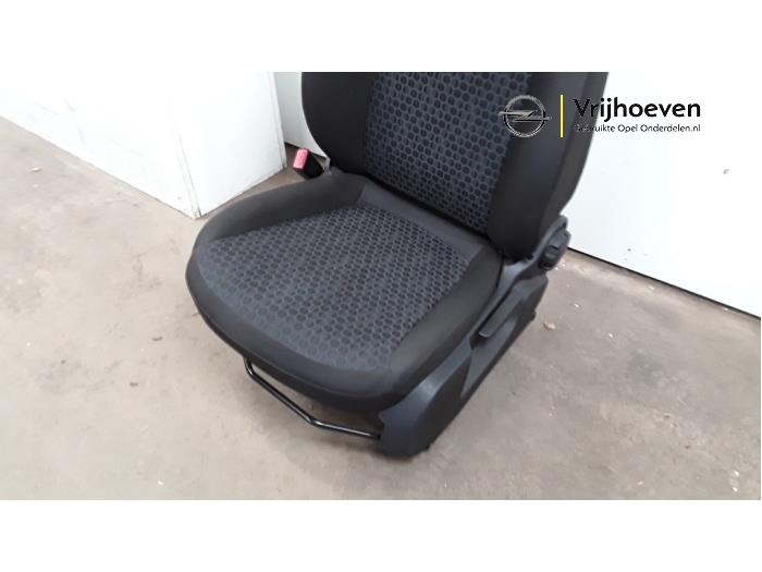 Fotel lewy z Opel Corsa E 1.0 SIDI Turbo 12V 2015