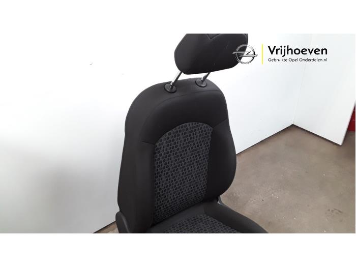Fotel lewy z Opel Corsa E 1.0 SIDI Turbo 12V 2015