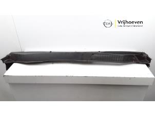 Używane Parawan Opel Astra H SW (L35) 1.6 16V Twinport Cena € 20,00 Procedura marży oferowane przez Autodemontage Vrijhoeven B.V.