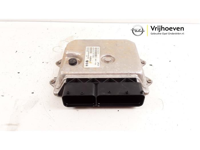 Used Engine management computer Opel Combo 1.3 CDTI 16V ecoFlex Price € 150,00 Margin scheme offered by Autodemontage Vrijhoeven B.V.