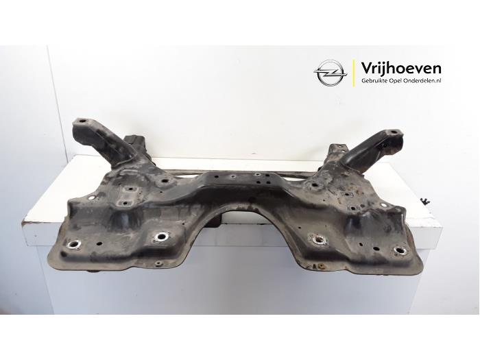 Usados Subchasis Opel Corsa E 1.6 OPC Turbo 16V Precio € 60,00 Norma de margen ofrecido por Autodemontage Vrijhoeven B.V.