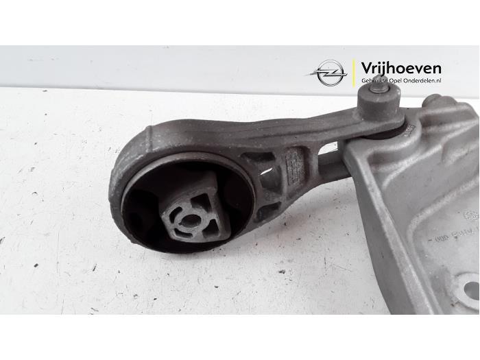 Soporte de caja de cambios de un Opel Corsa E 1.4 16V 2019